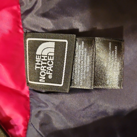 THE NORTH FACE 550 GOOSE DOWN PUFFER FUCHSIA PINK VEST Women S - Picture 11 of 15